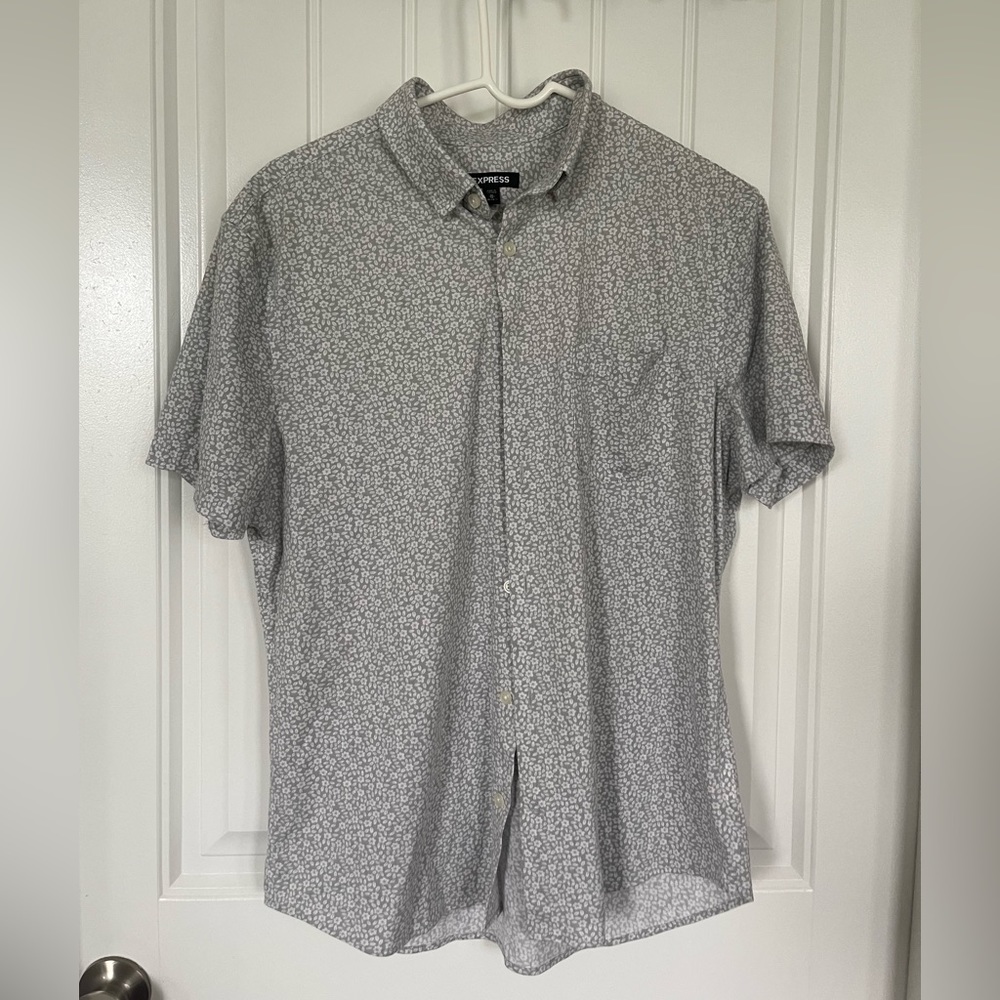 Men’s (M) Express Button Up